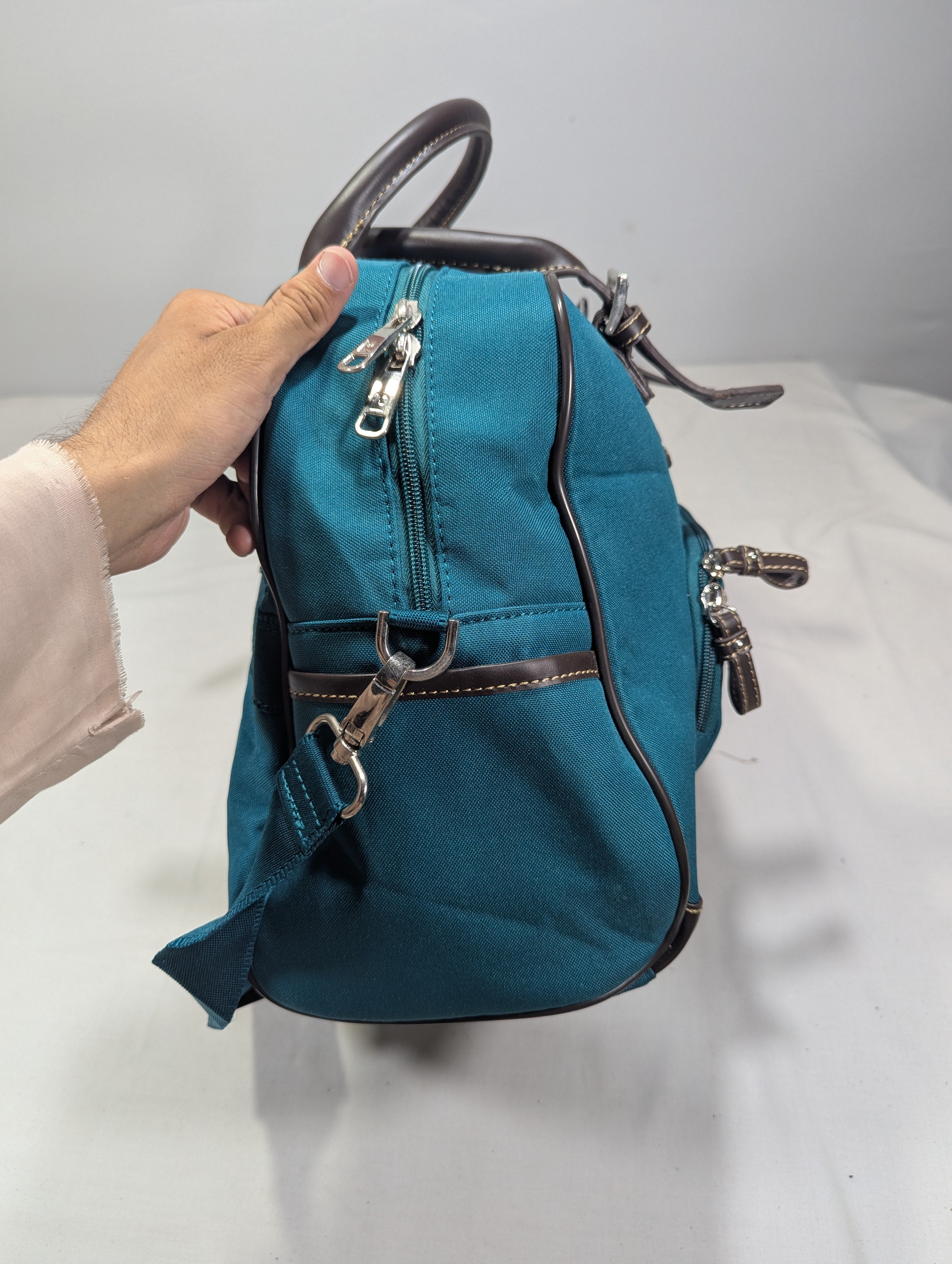 Stylish PU Leather Trimmed Duffel Bag, Korean Duffle Bag – Easy Storage & Travel Ab3