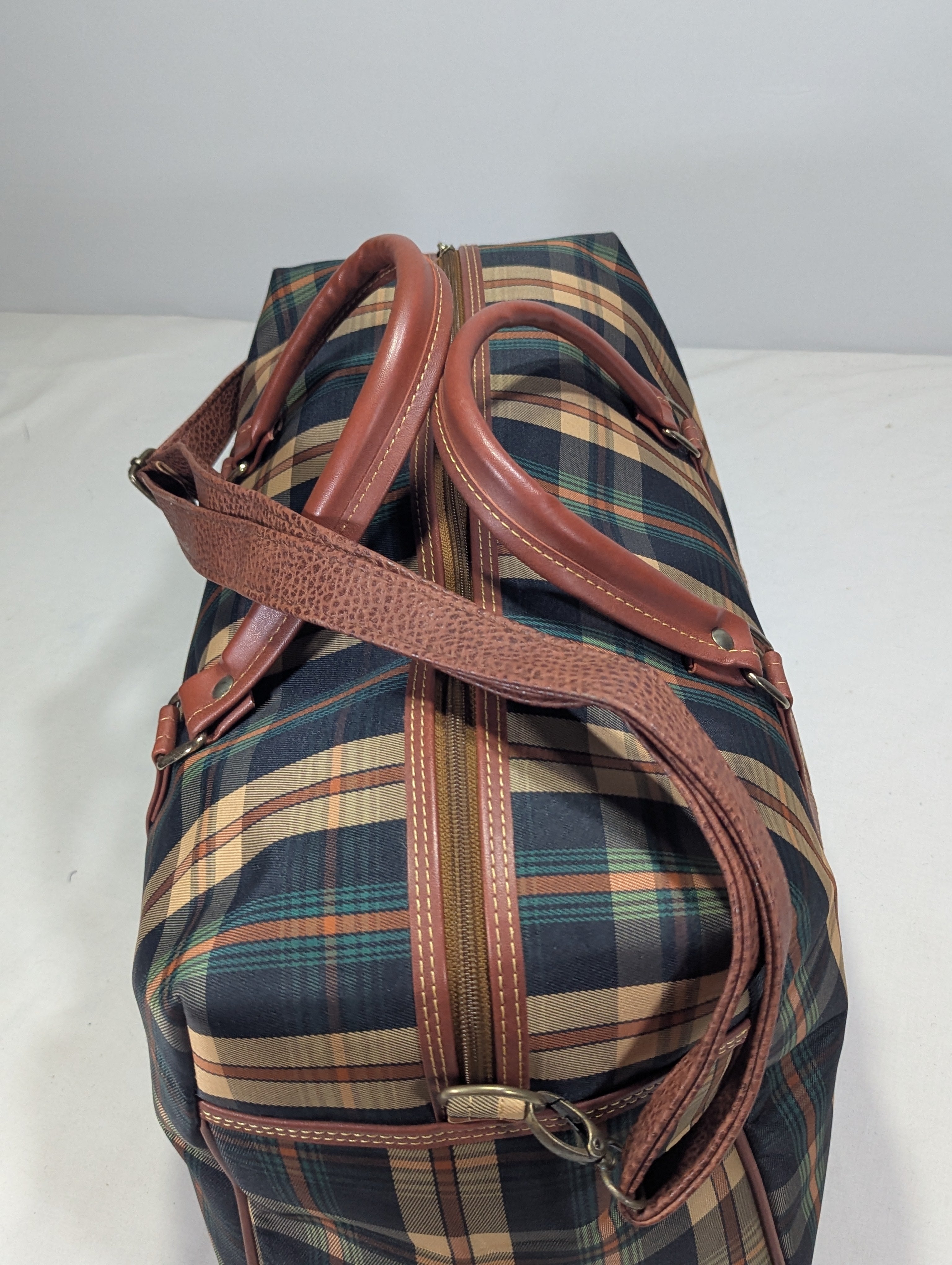Stylish Korean Duffle – All-Purpose Carry Bag Ab3