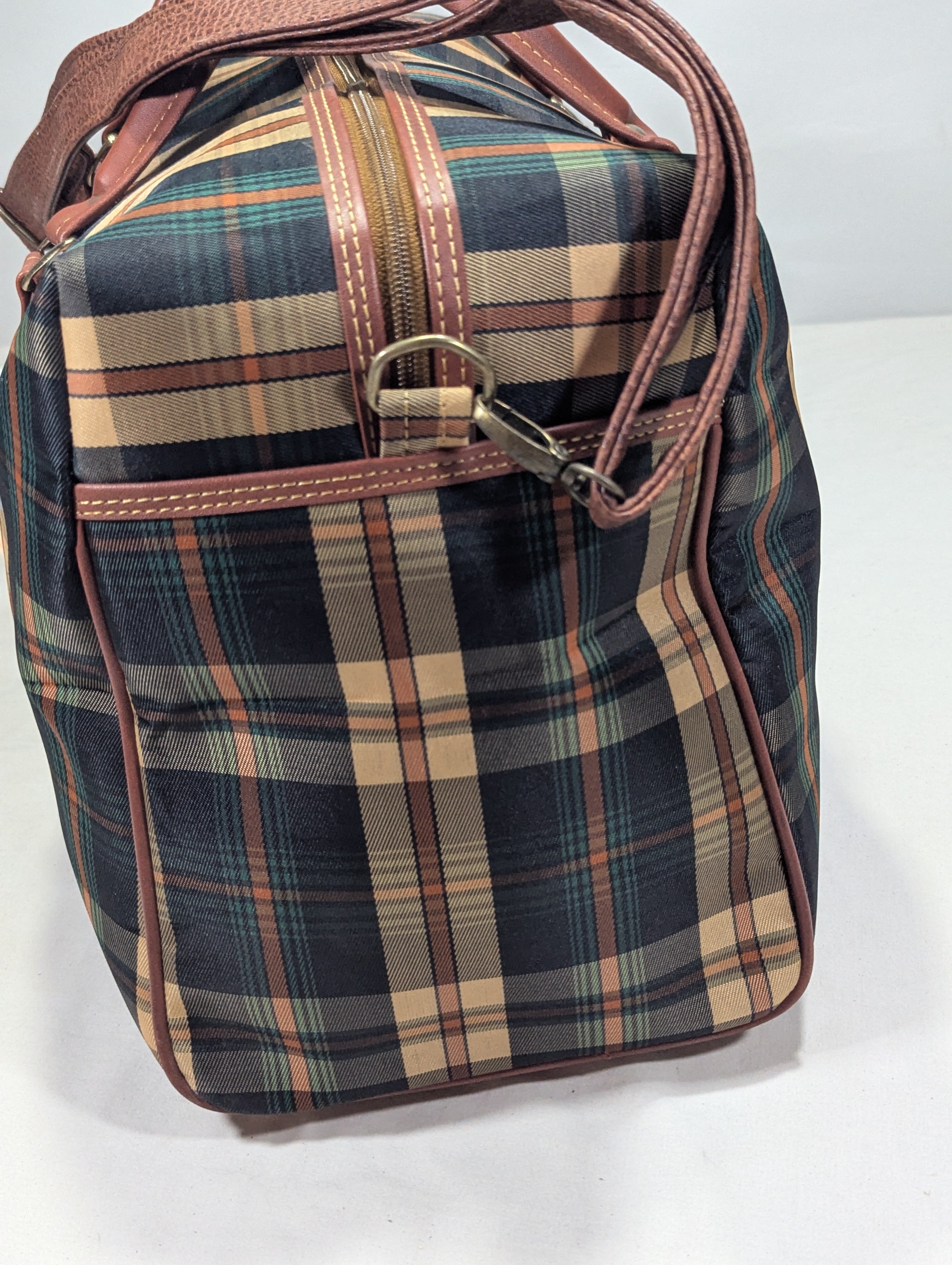 Stylish Korean Duffle – All-Purpose Carry Bag Ab3