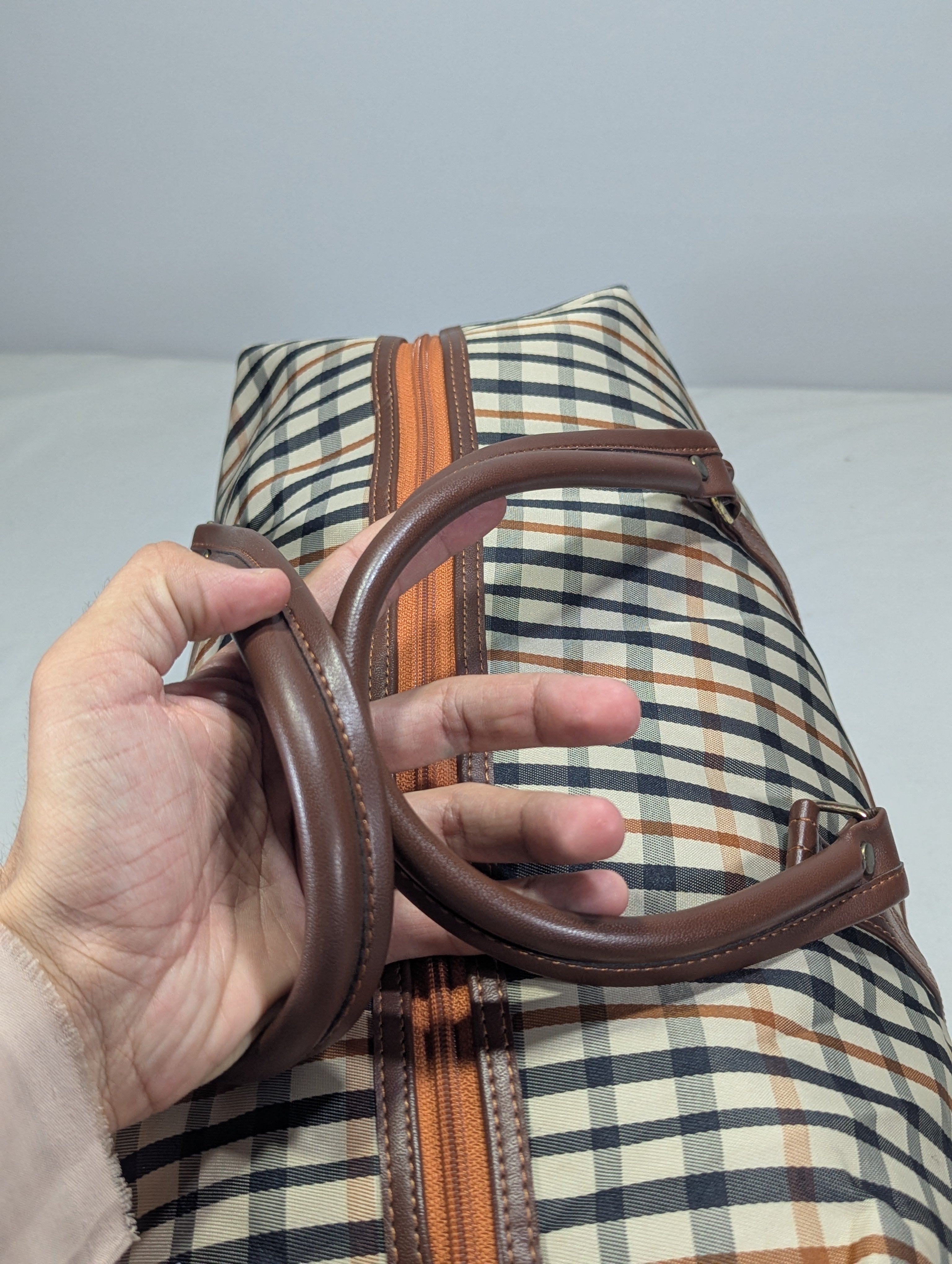 Korean Multipurpose Duffle – Chic and Practical Ab3