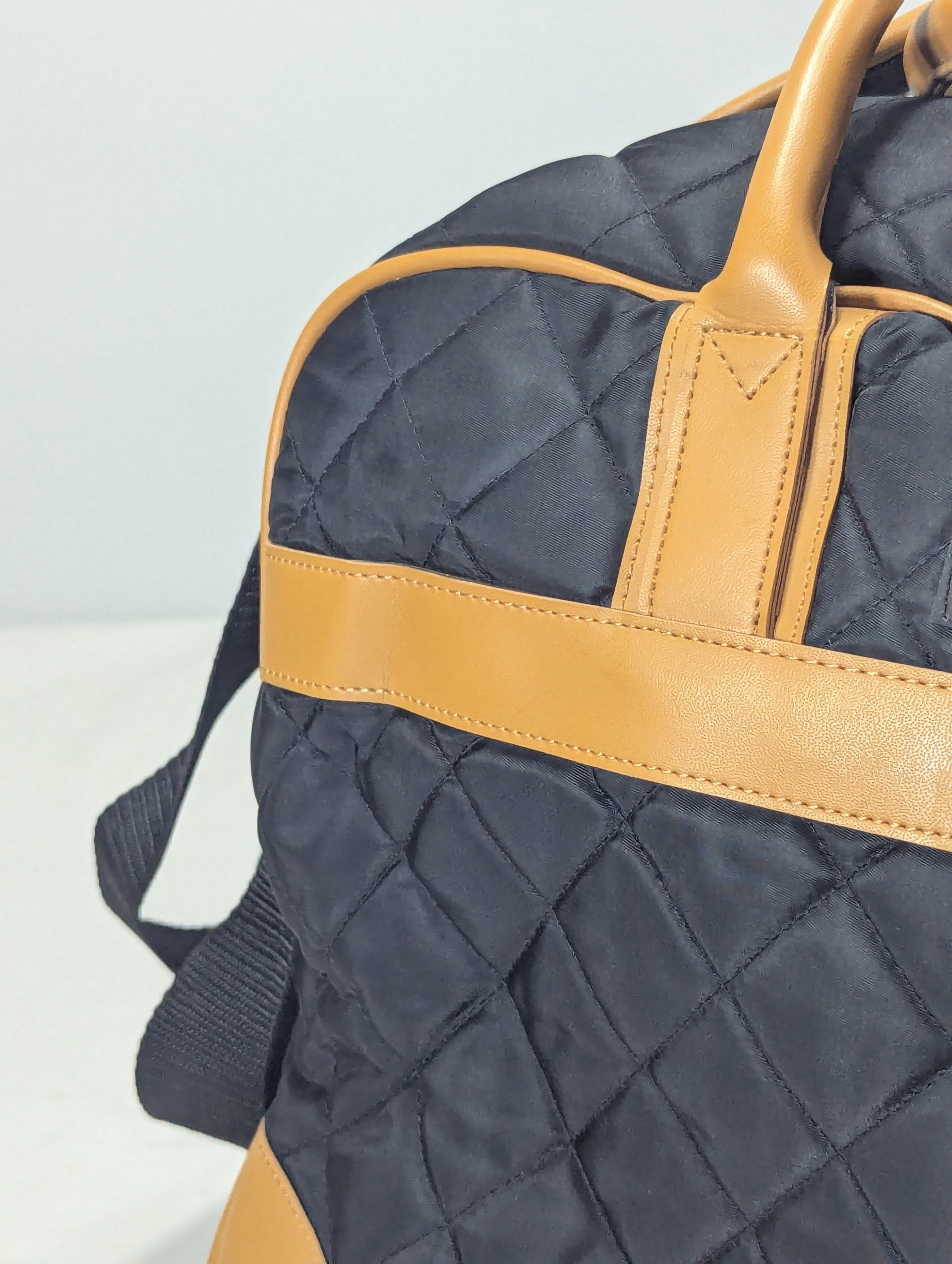 The most attractive look and premium material made Korean lot duffle bag Ab3