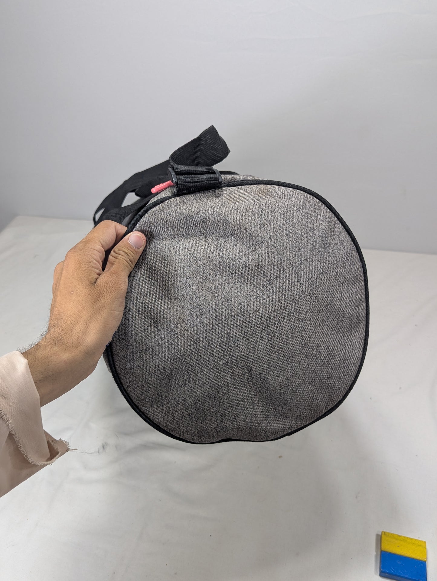 Fila authentic circular gym bag, traveling bag U3