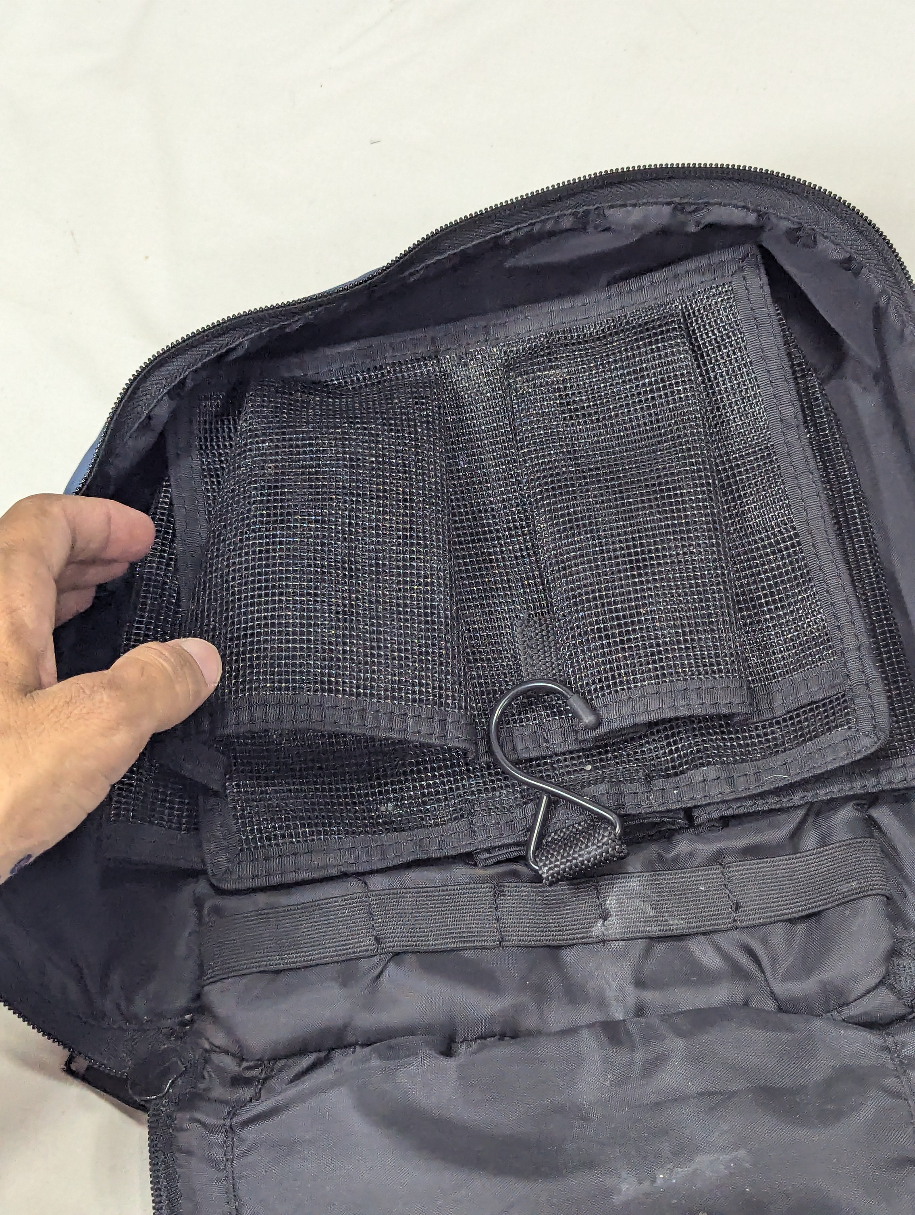 Samsonite authentic toiletry bag, hanging bag U3