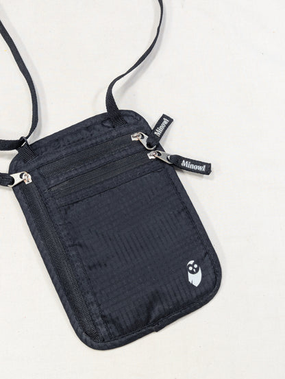 Neck pouch bag