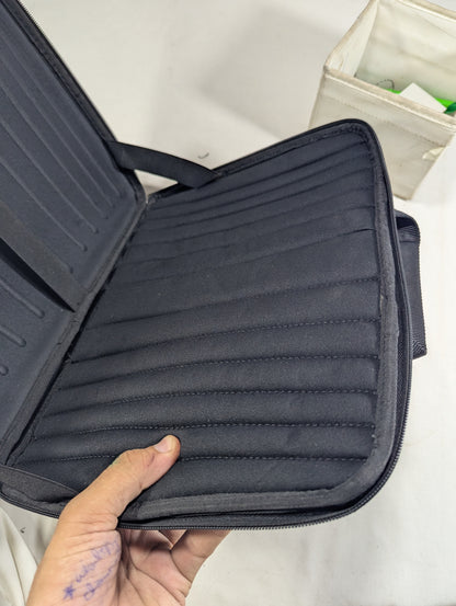 Case logic brand hard shell sleeve, bag U2