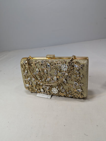 Clutch bag with golden work U2