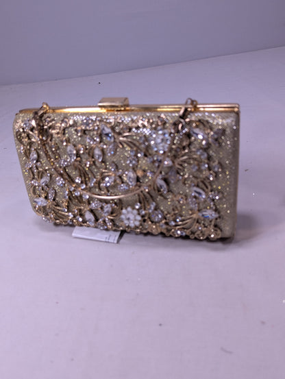 Clutch bag with golden work U2