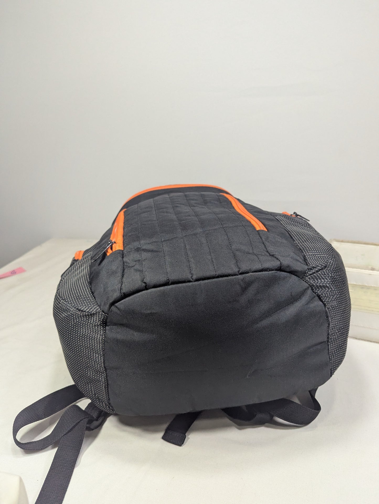 USA Lot Authentic Minimalist Backpack for gym travelling purpose U3