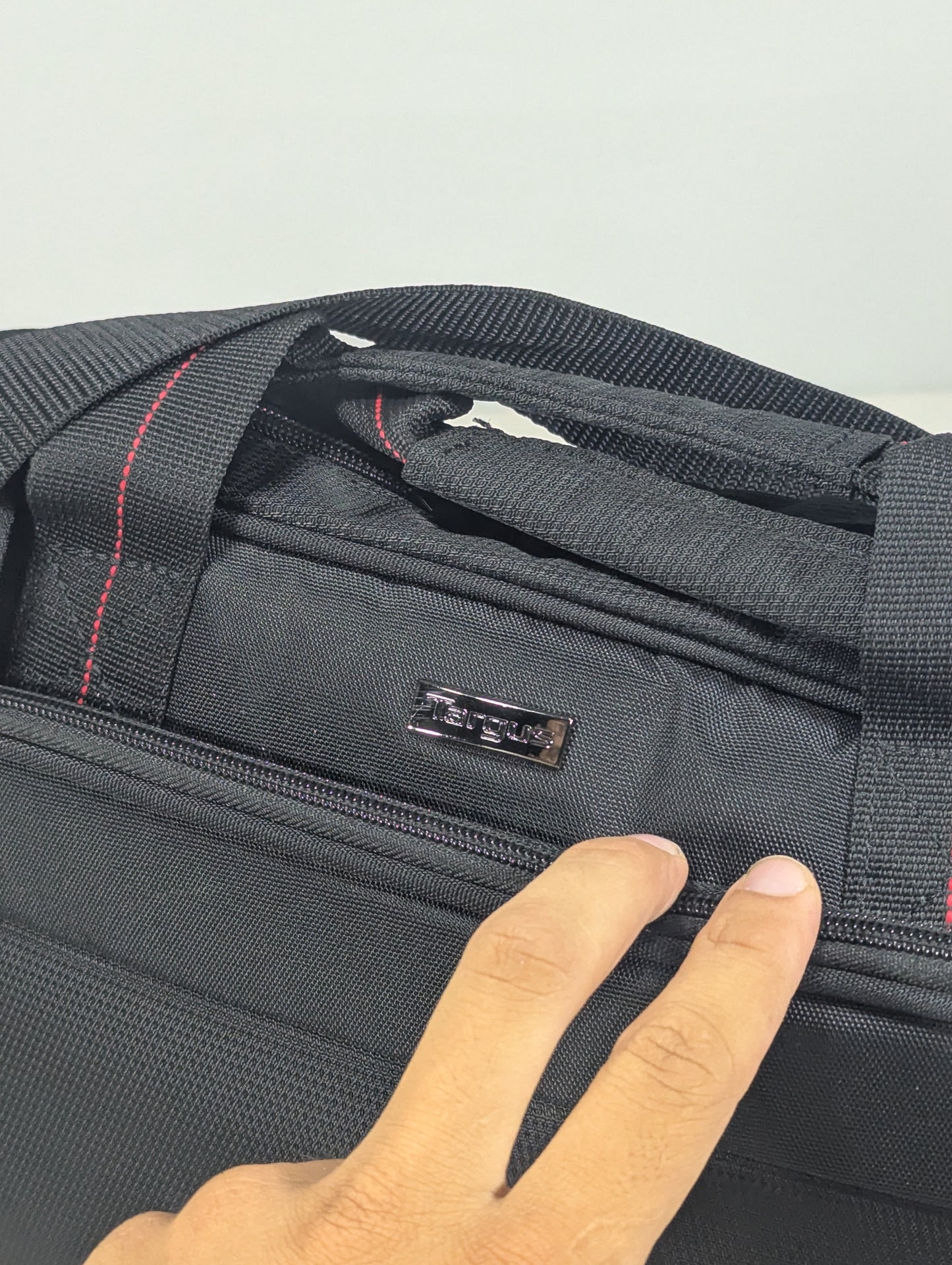 Targus premium brand laptop bag, briefcase bag
