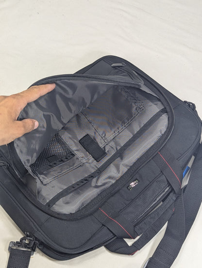 Targus premium brand laptop bag, briefcase bag