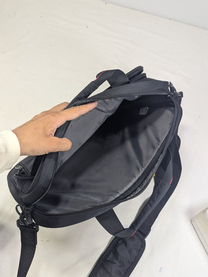 Targus premium brand laptop bag, briefcase bag