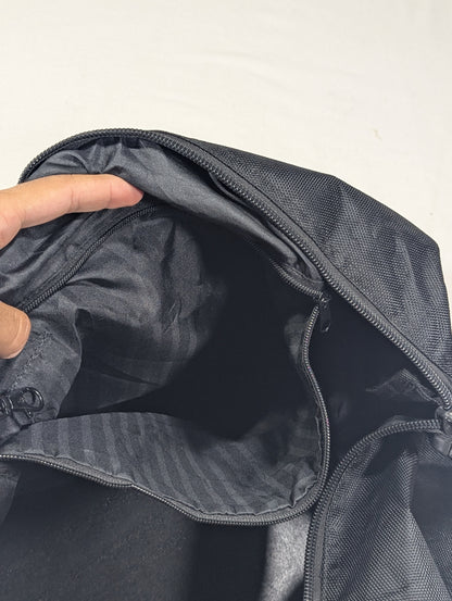 Korean lot duffle bag black color U2