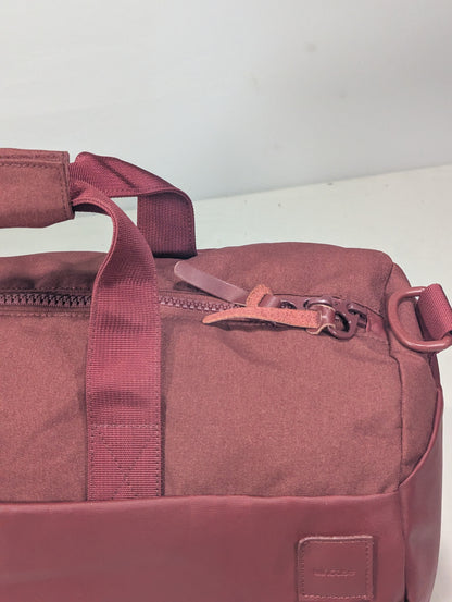 Usa lot authentic Duffle bag, gym travelling bag