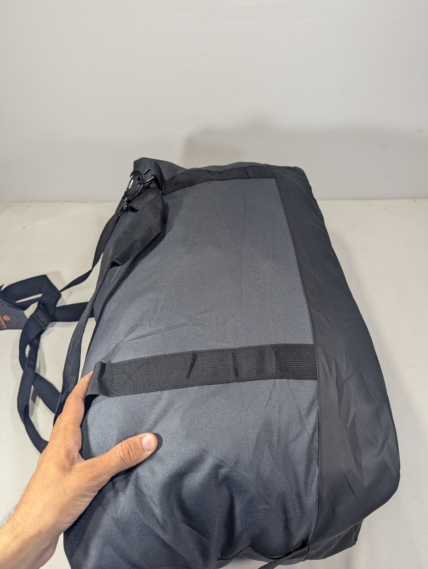 Light weight tracking, hiking carrying bag