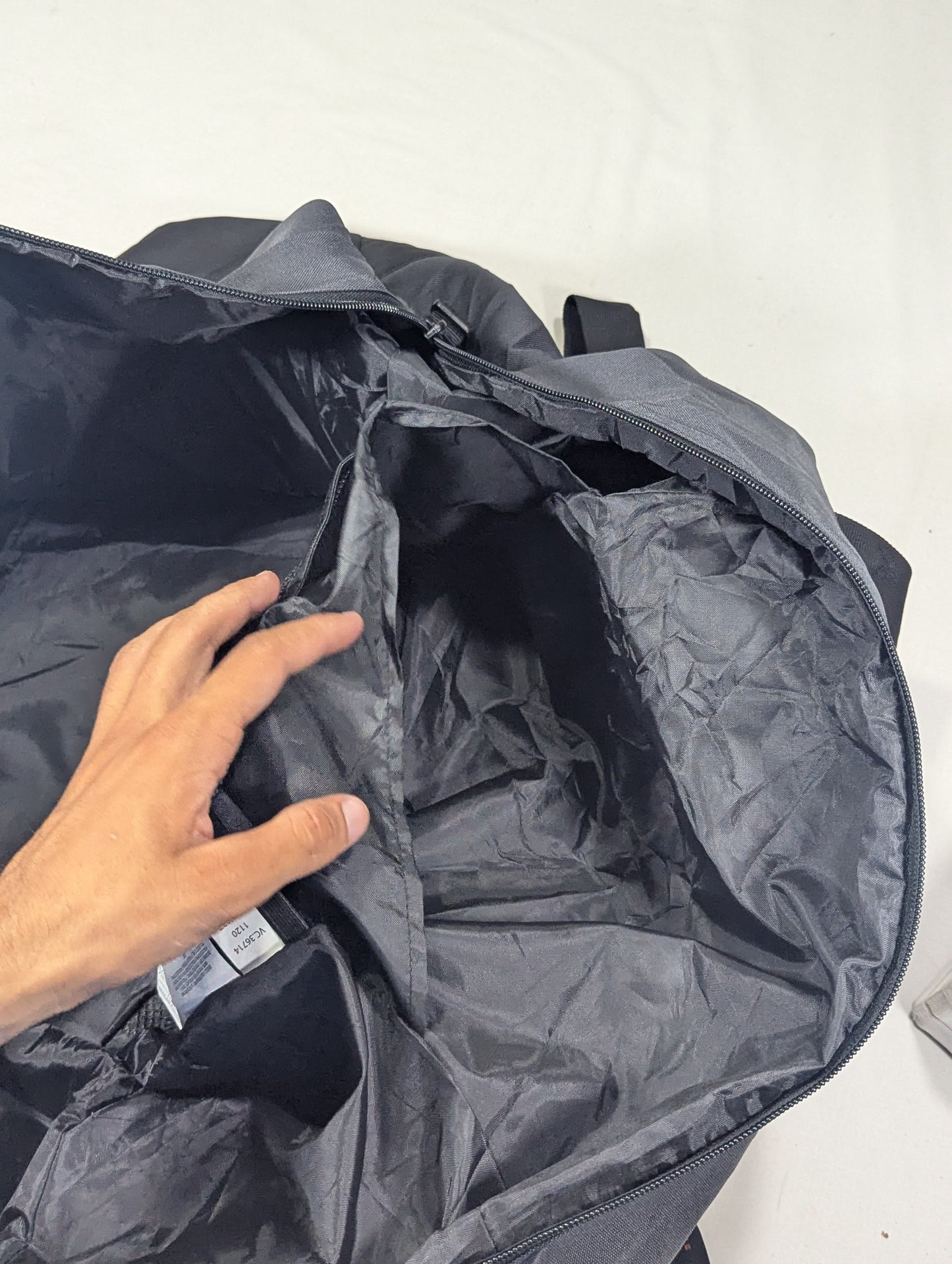 Light weight tracking, hiking carrying bag