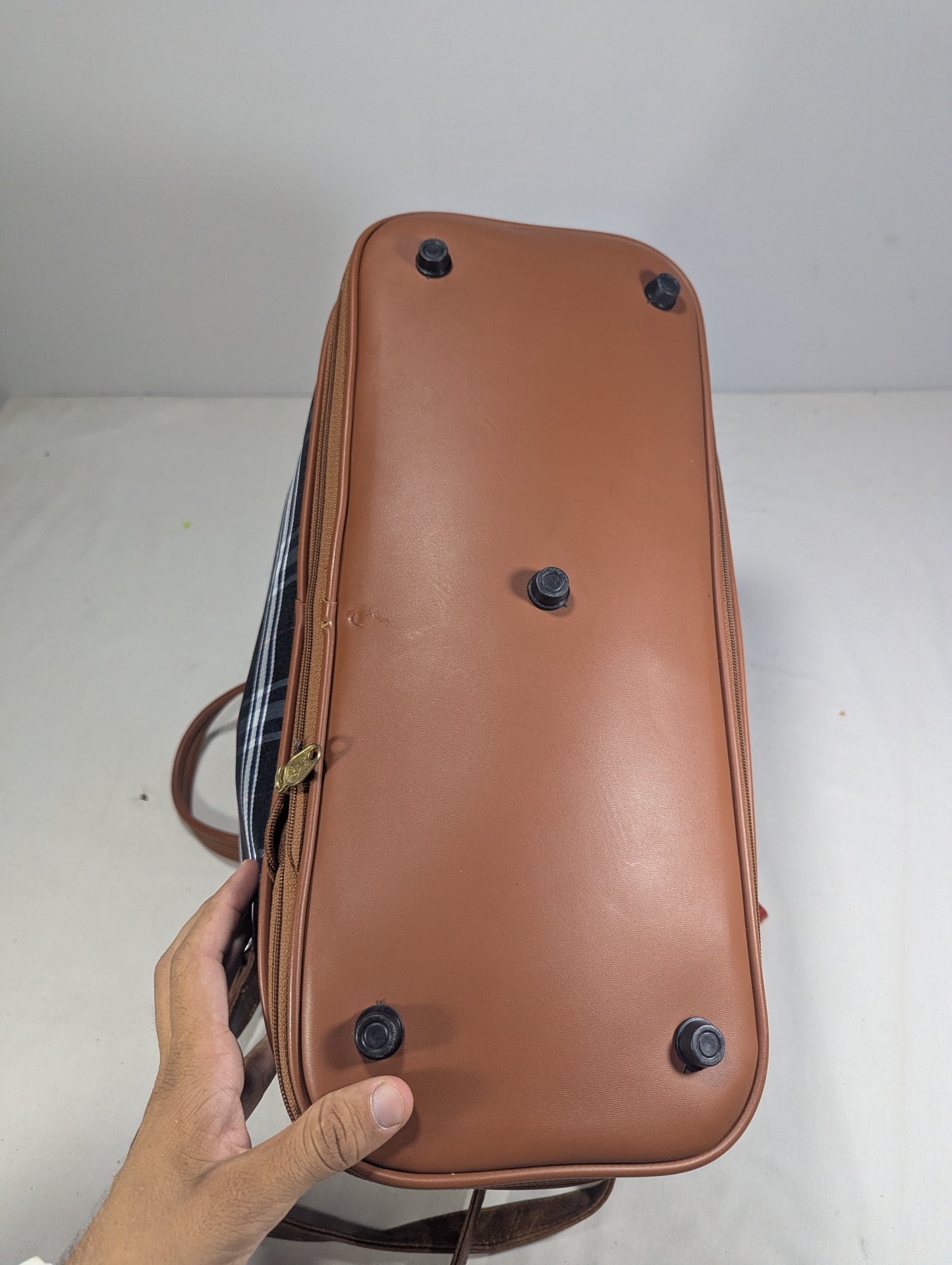 Adjustable size duffle bag from Korean lot collection
