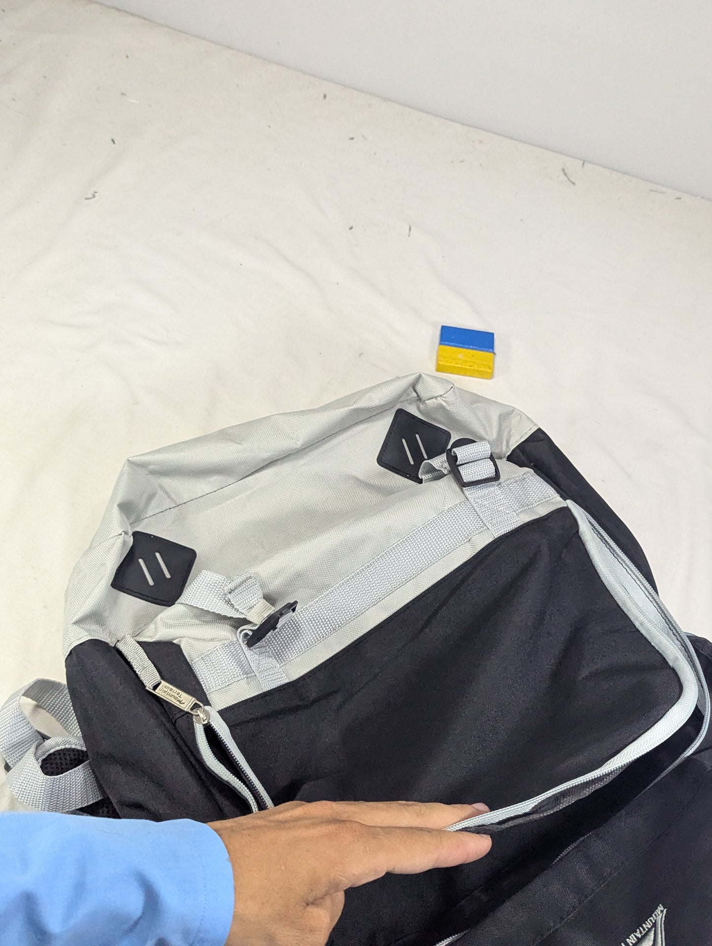 Tracking preloved backpack U3