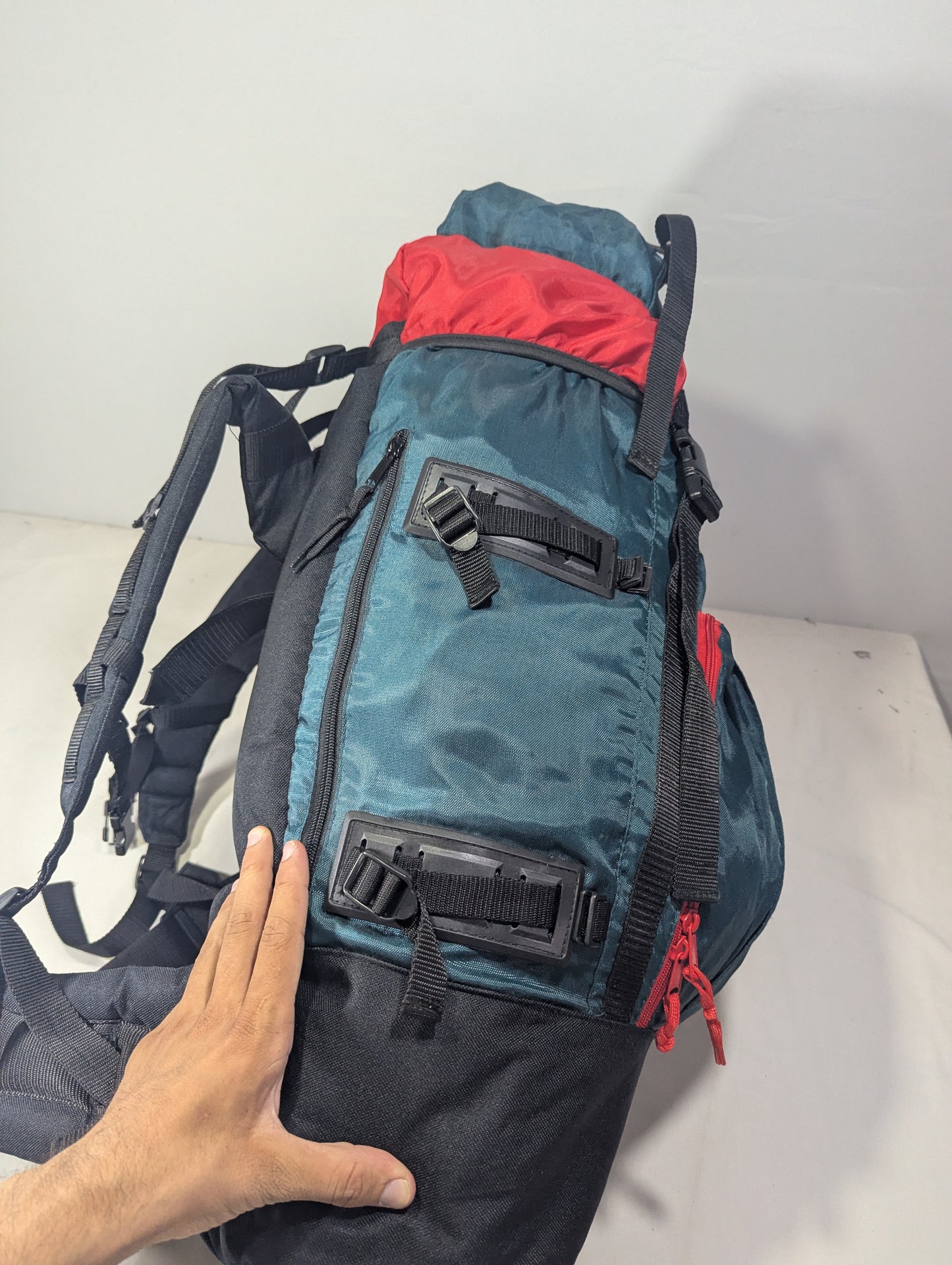 Hiking tourist 40-45L backpack