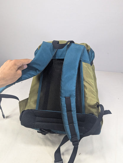 Hiking tourist  25L backpack U2