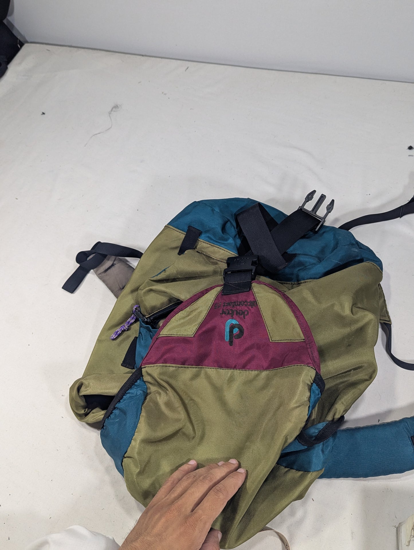 Hiking tourist  25L backpack U2