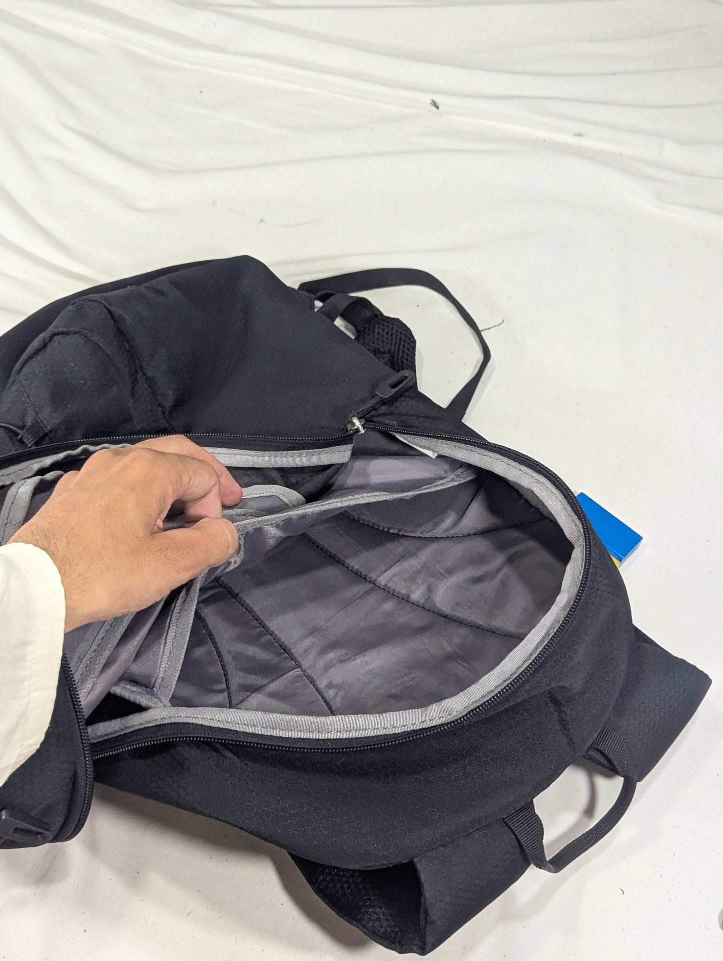 High Sierra Black color backpack U2