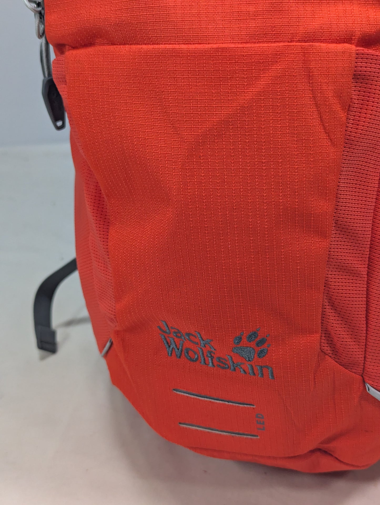 Premium + cond Jack wolfskin mini hiking backpack