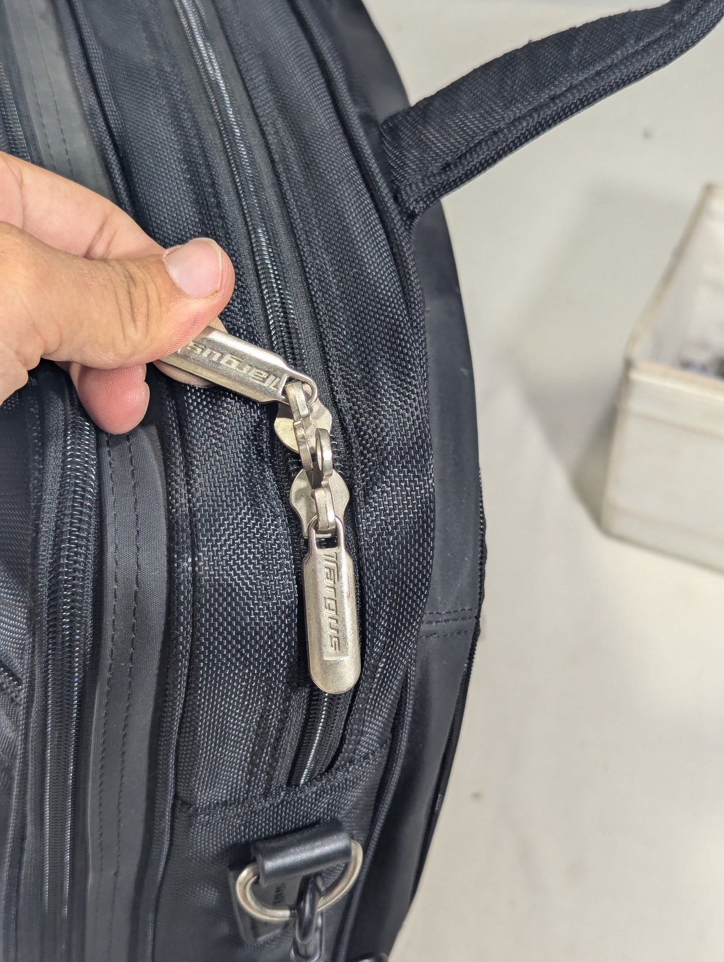 Targus authentic bag