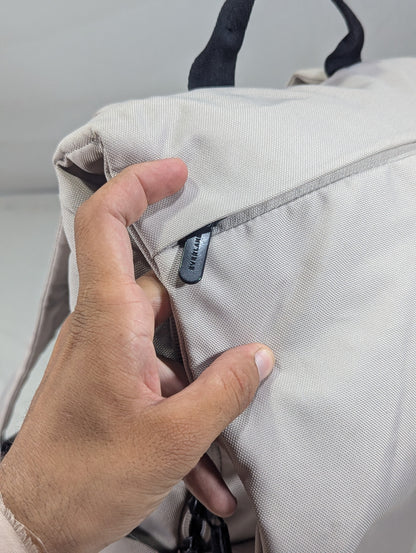Slim and smart laptop backpack