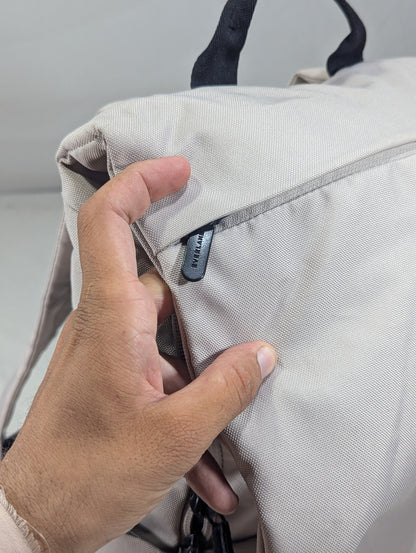 Slim and smart laptop backpack
