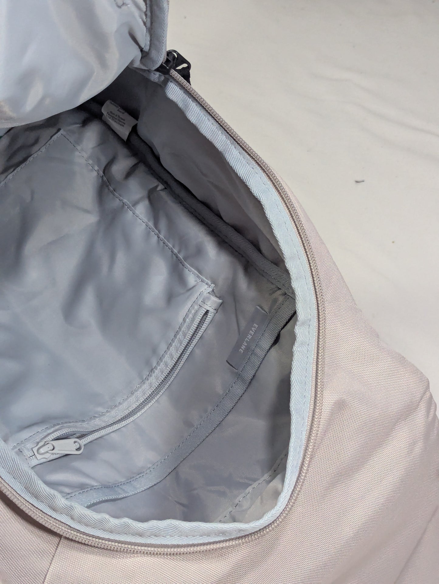 Slim and smart laptop backpack