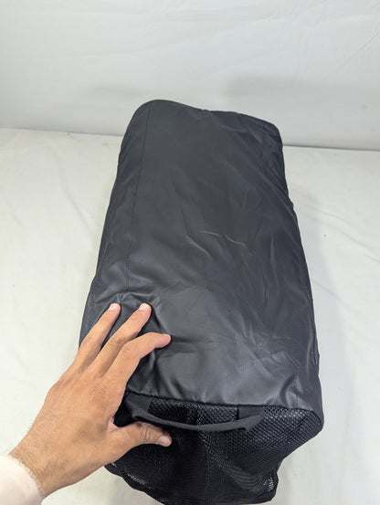 Slim attractive gym bag with separate shoes portion