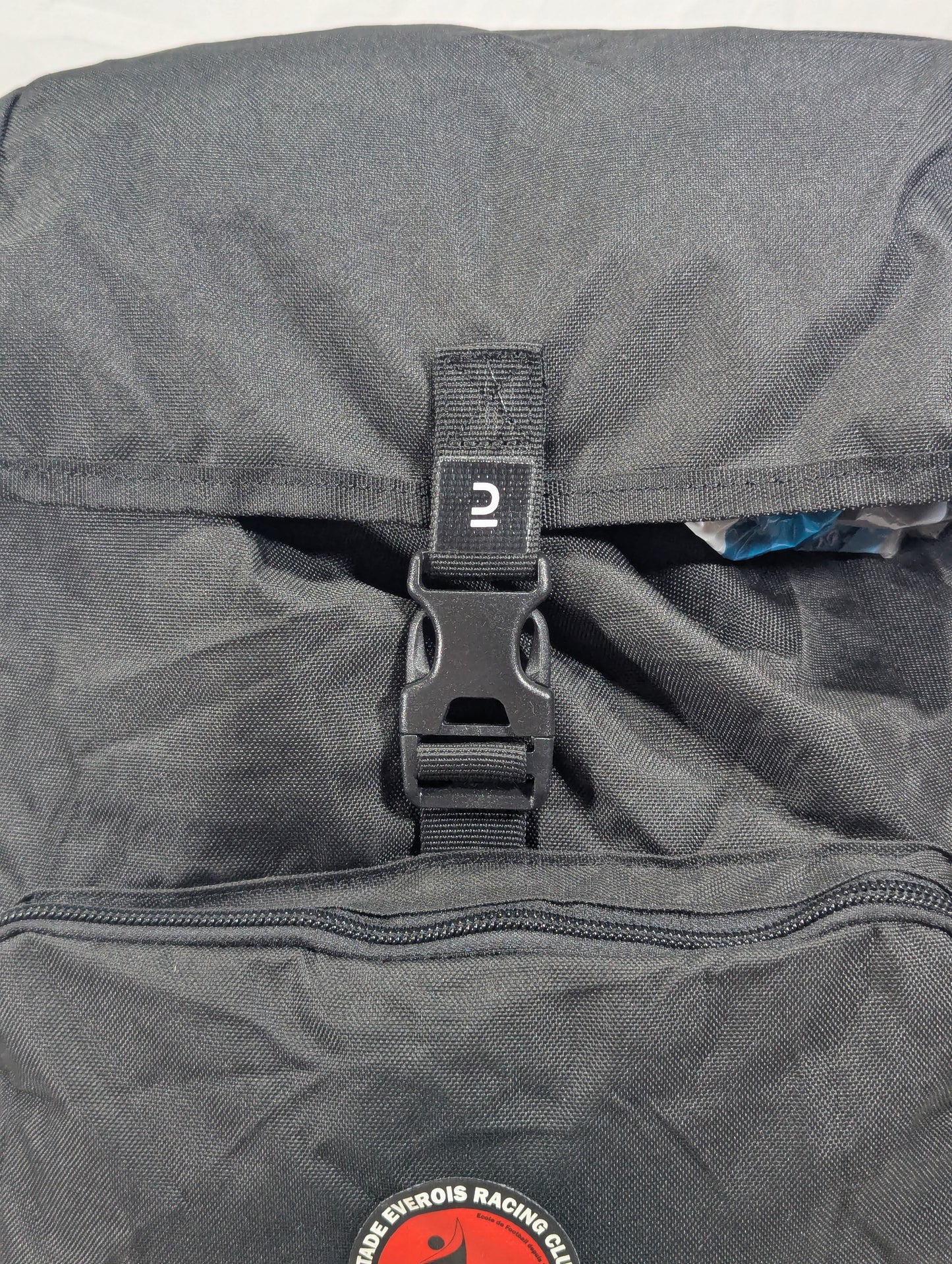 Gym backpack with separate shoes portio