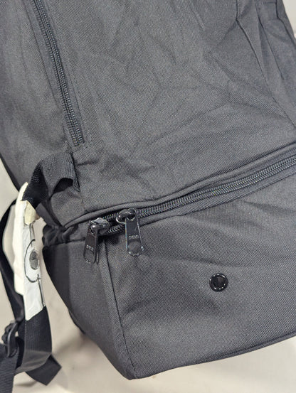Gym backpack with separate shoes portio