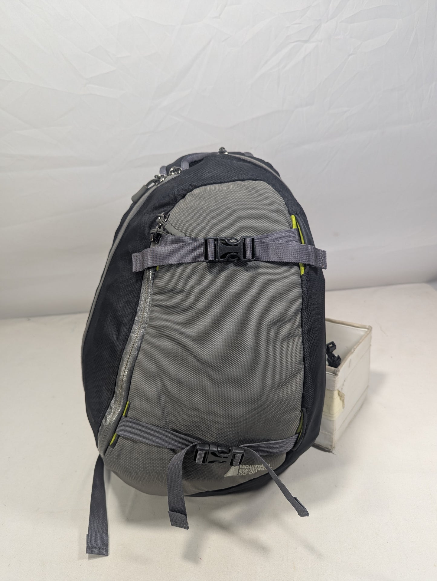Sling bag