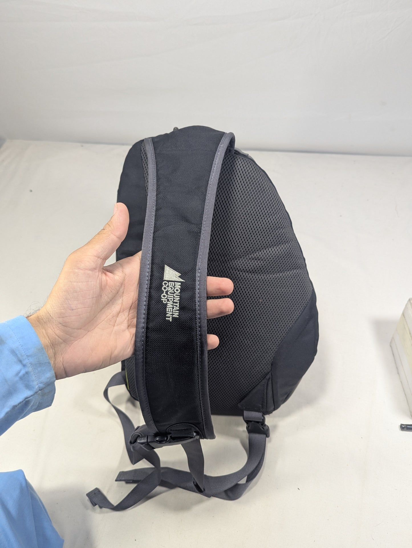 Sling bag