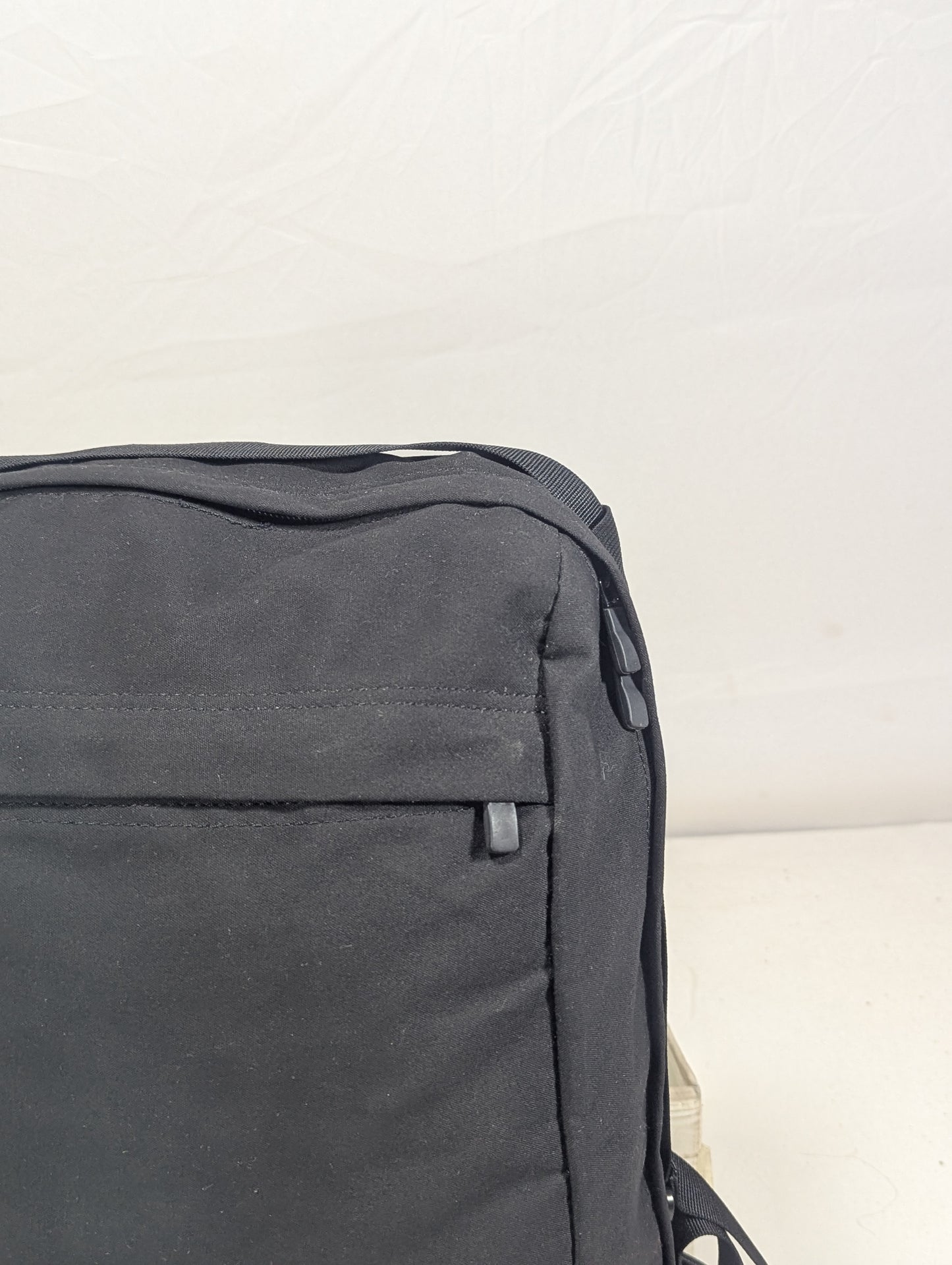 Slim and smart laptop backpack