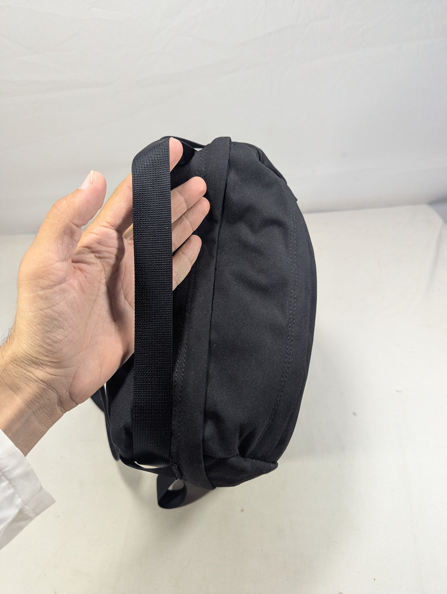 Slim and smart laptop backpack