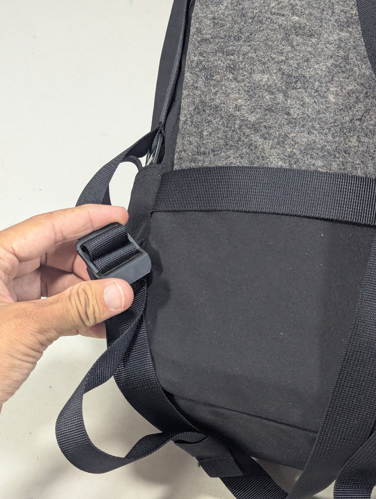 Slim and smart laptop backpack