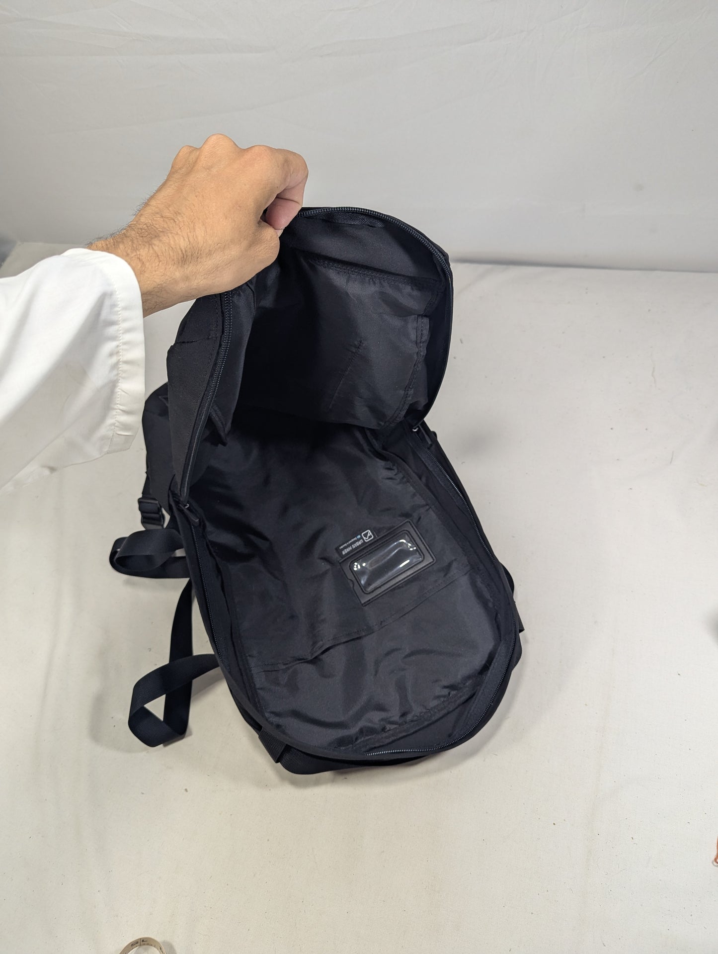 Slim and smart laptop backpack