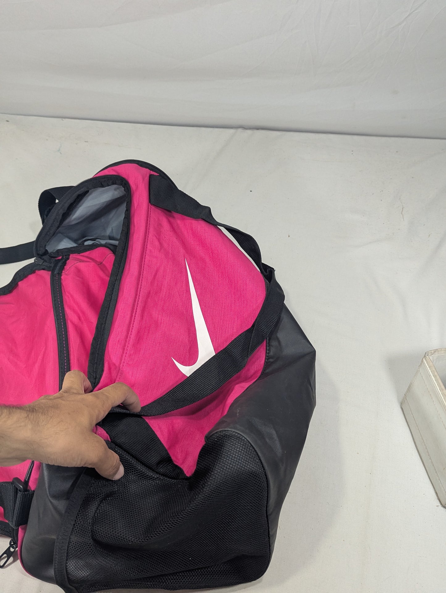 Nike Authentic bag with separate shoes portion