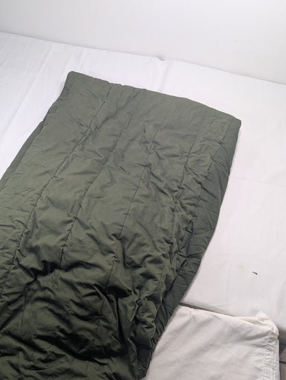 Preloved Military lot sleeping bag Sb20