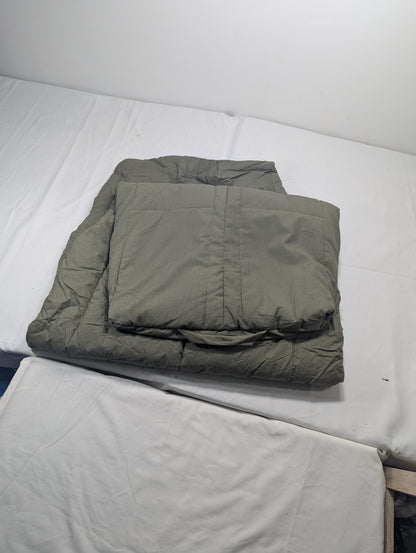 Preloved Military lot sleeping bag Sb28