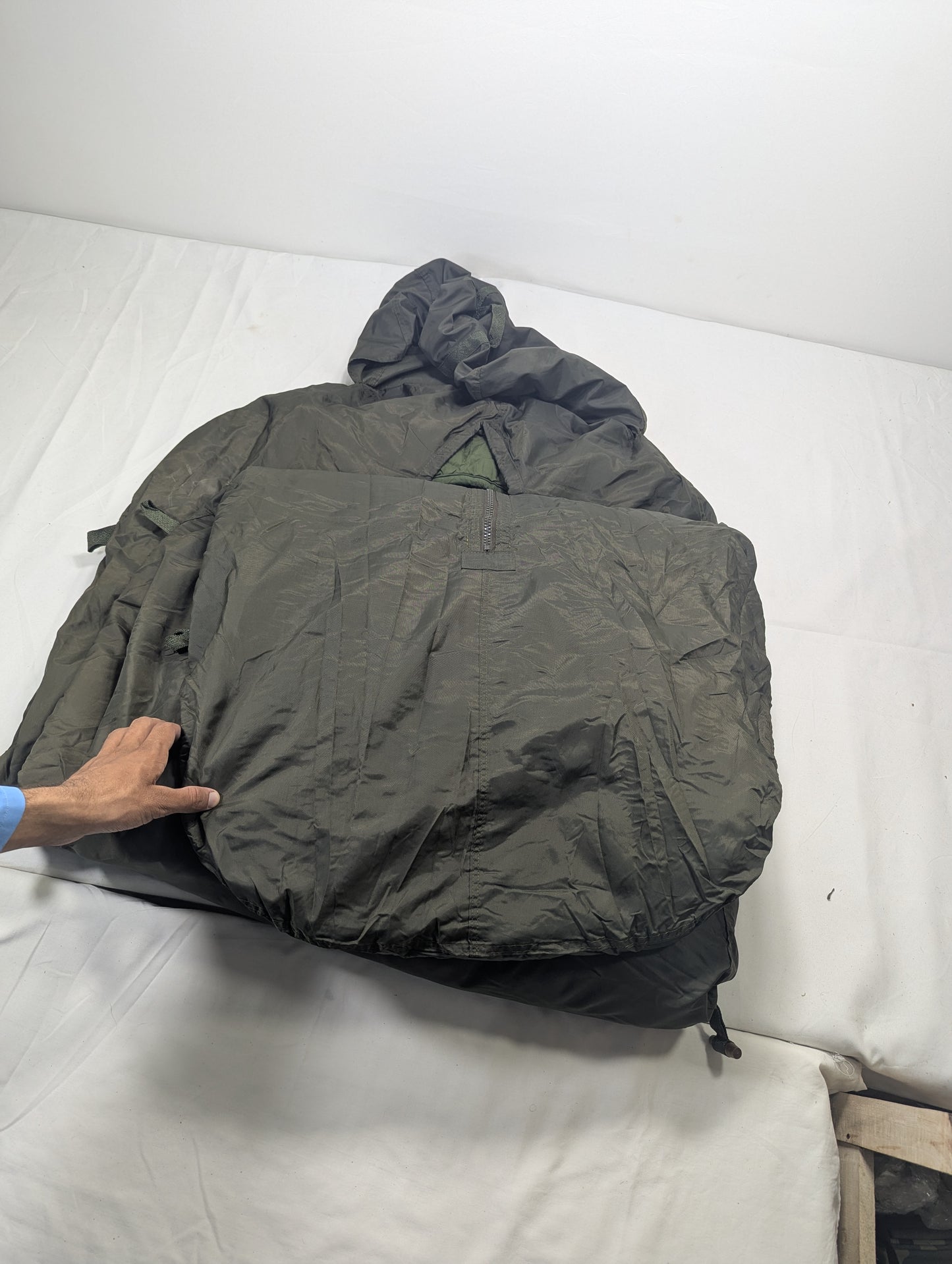 Preloved Military lot sleeping bag Sb23