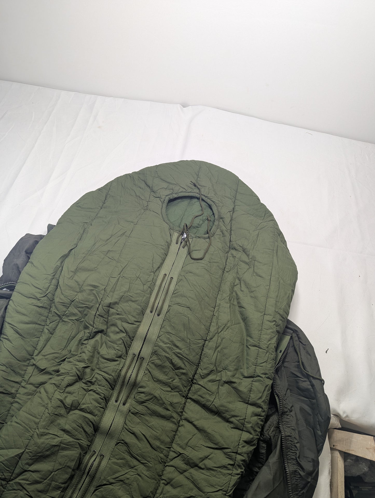 Preloved Military lot sleeping bag Sb23
