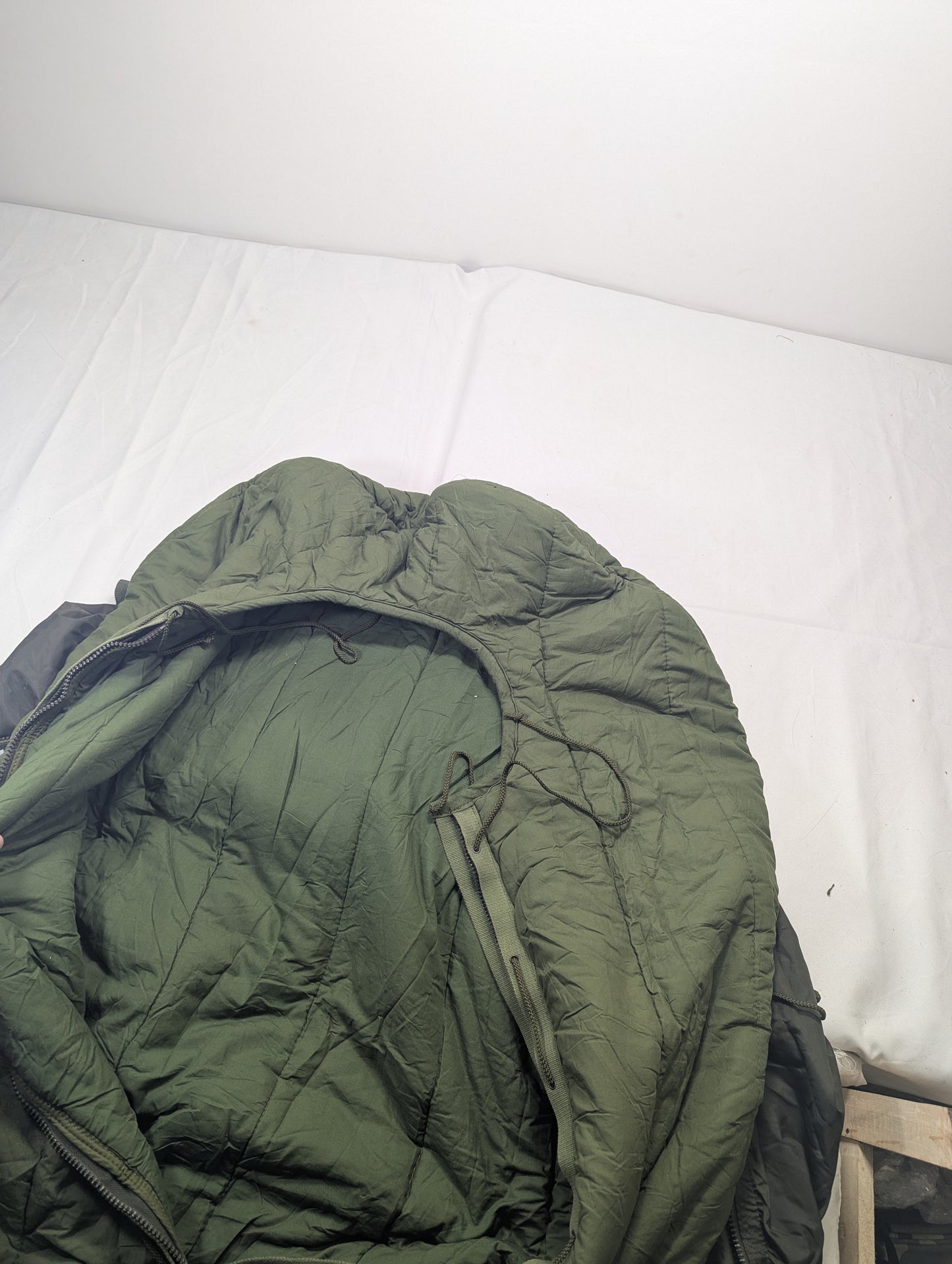 Preloved Military lot sleeping bag Sb23