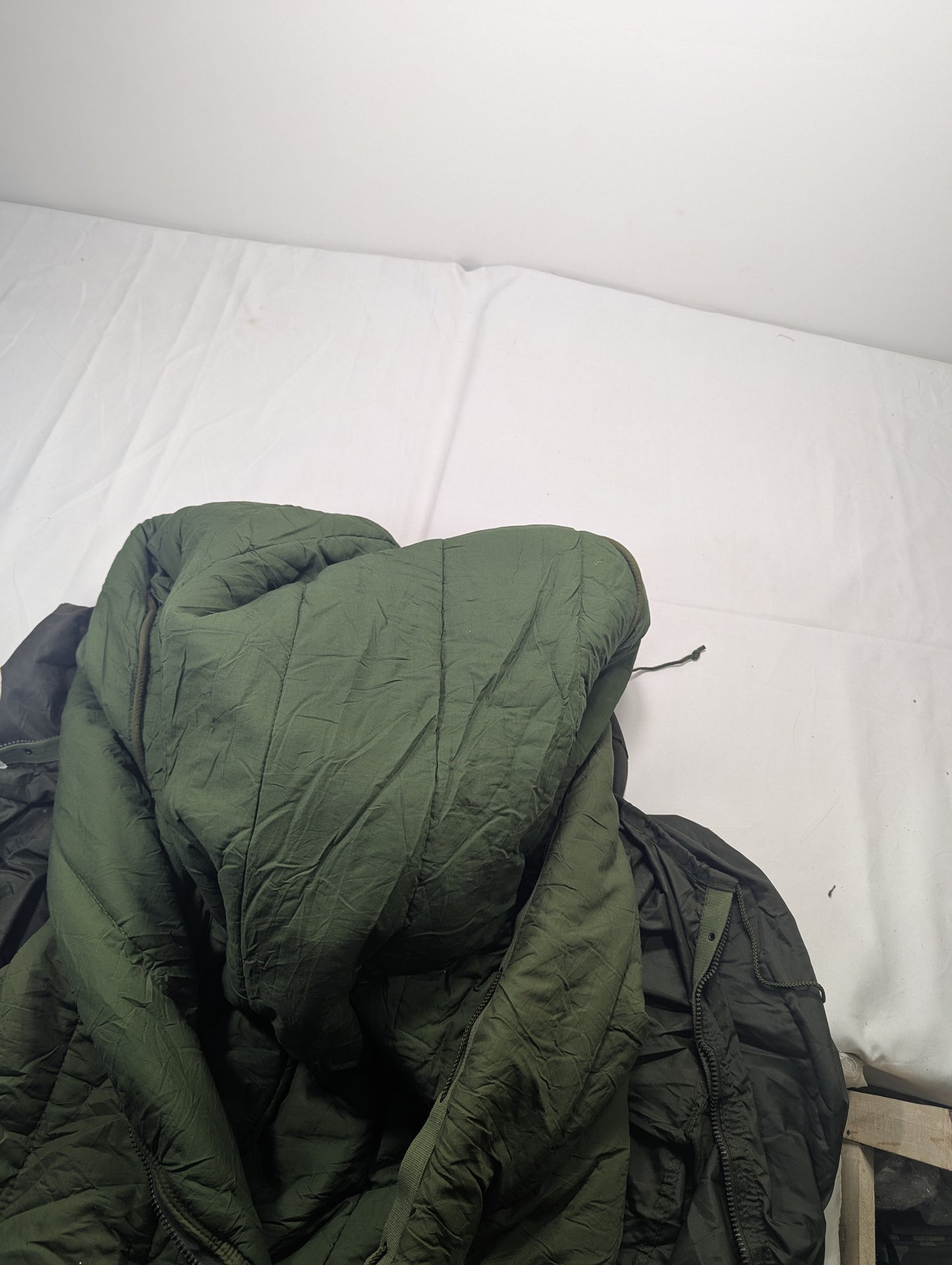Preloved Military lot sleeping bag Sb23