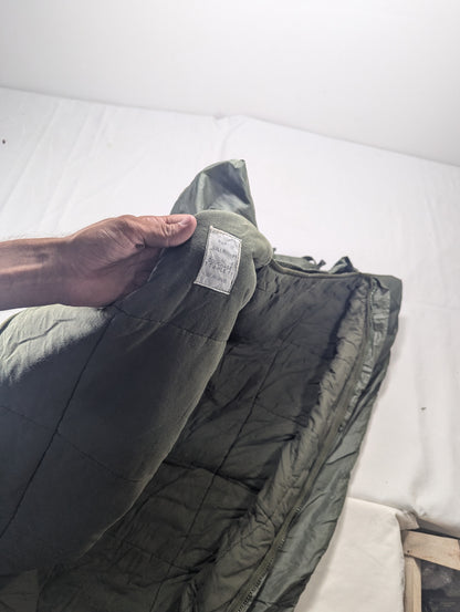Preloved Military lot sleeping bag Sb34