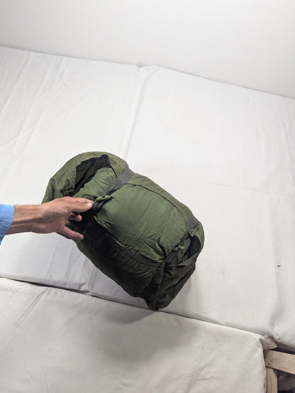 Preloved Military lot sleeping bag Sb22