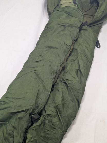 Preloved Military lot sleeping bag Sb22