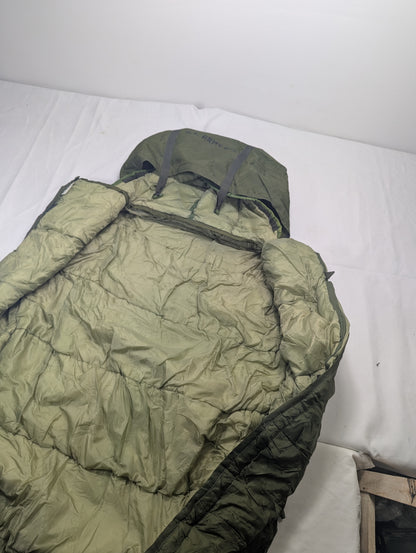 Preloved Military lot sleeping bag Sb22